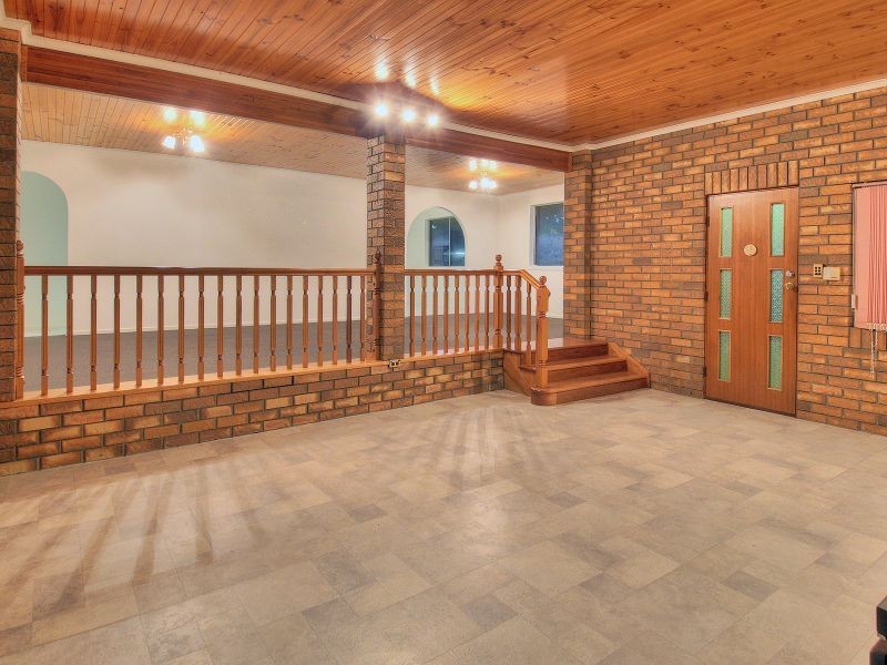 329 Middle Road, Boronia Heights QLD 4124