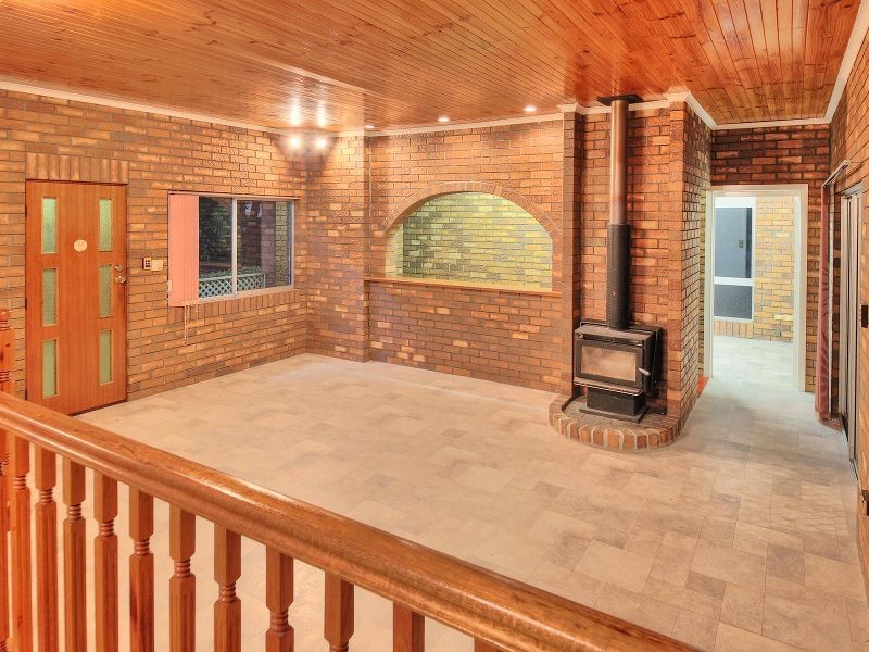 329 Middle Road, Boronia Heights QLD 4124
