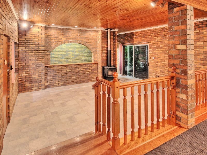 329 Middle Road, Boronia Heights QLD 4124