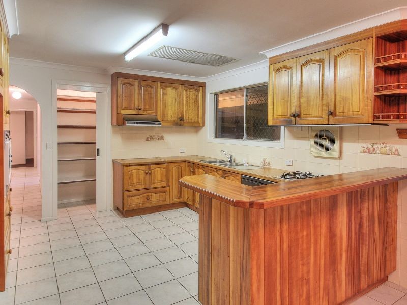 329 Middle Road, Boronia Heights QLD 4124