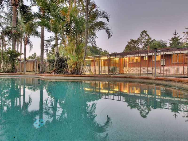 329 Middle Road, Boronia Heights QLD 4124