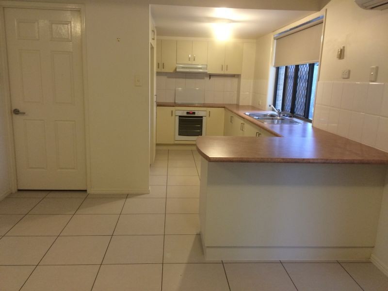 2/28 Cherrytree Place, Waterford West QLD 4133
