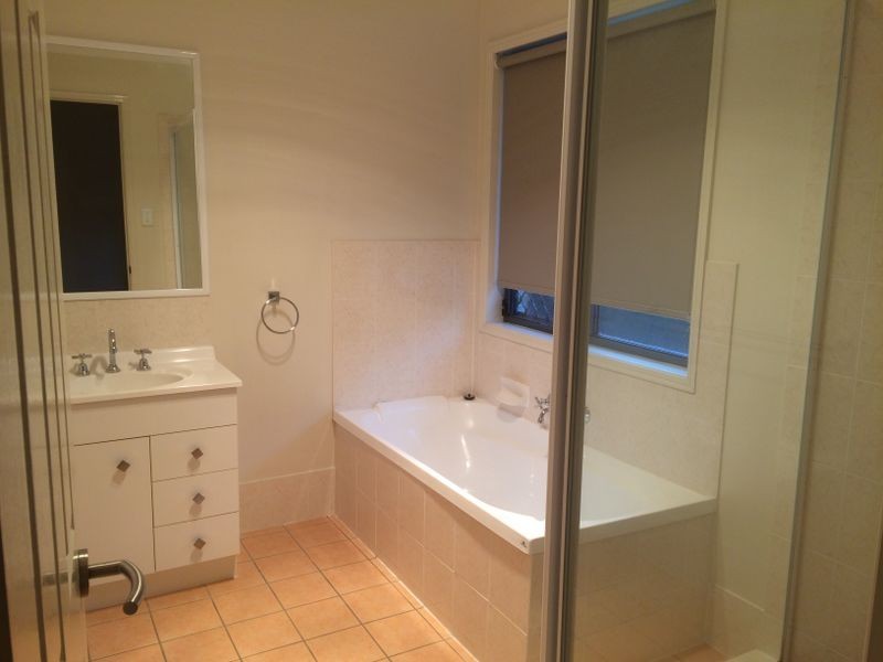 2/28 Cherrytree Place, Waterford West QLD 4133