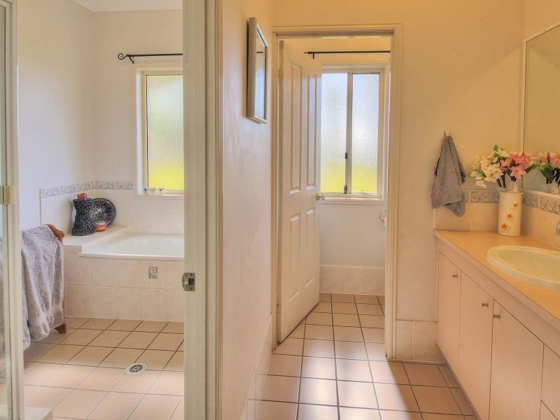 21 Jabiru Avenue, Greenbank QLD 4124