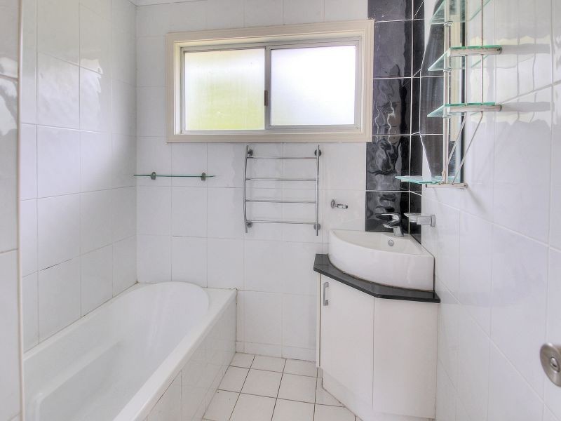 10 Forestwood Street, Crestmead QLD 4132