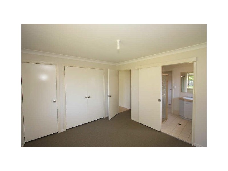 23 Gingko Crescent, Regents Park QLD 4118