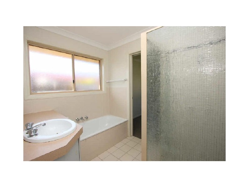 23 Gingko Crescent, Regents Park QLD 4118