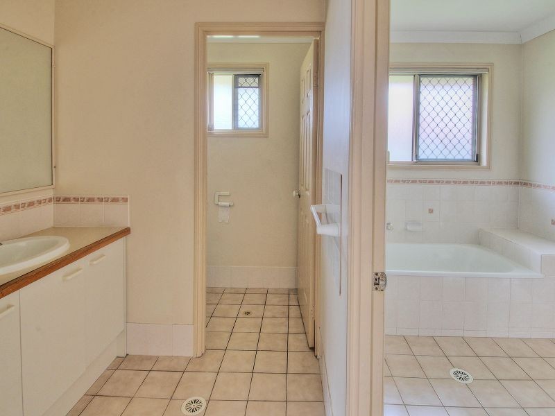 6 Talbot Place, Berrinba QLD 4117