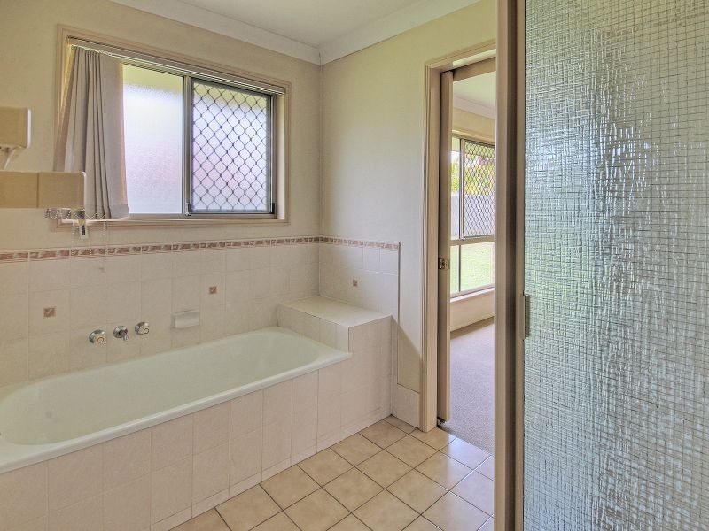 6 Talbot Place, Berrinba QLD 4117