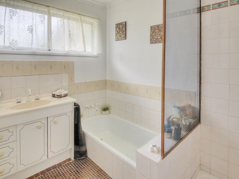 34 Waratah Drive, Crestmead QLD 4132