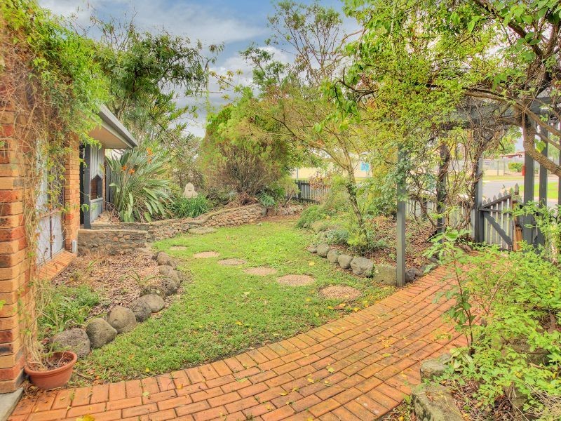 1 Curzon Street, Browns Plains QLD 4118