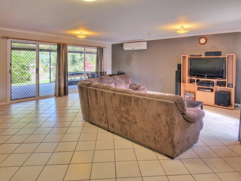 24 Myles Court, Boronia Heights QLD 4124