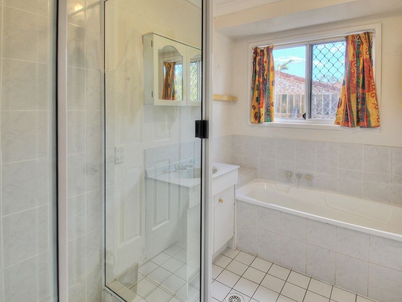 24 Myles Court, Boronia Heights QLD 4124