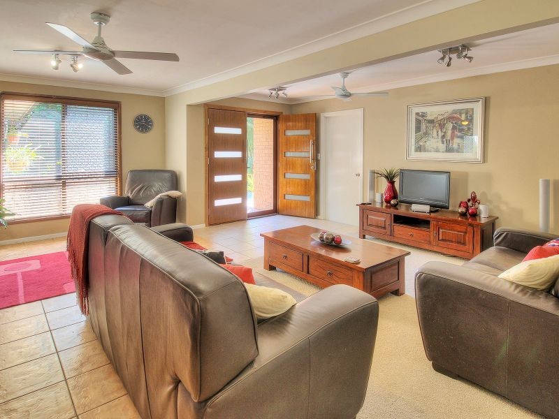 17 Antlia Street, Regents Park QLD 4118