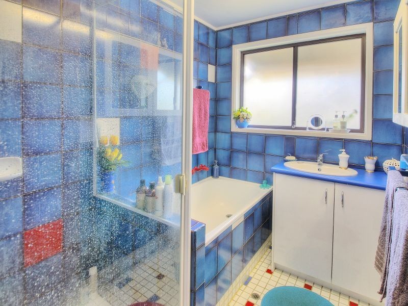 22 Newburn Street, Hillcrest QLD 4118