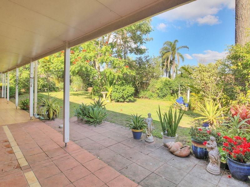22 Newburn Street, Hillcrest QLD 4118