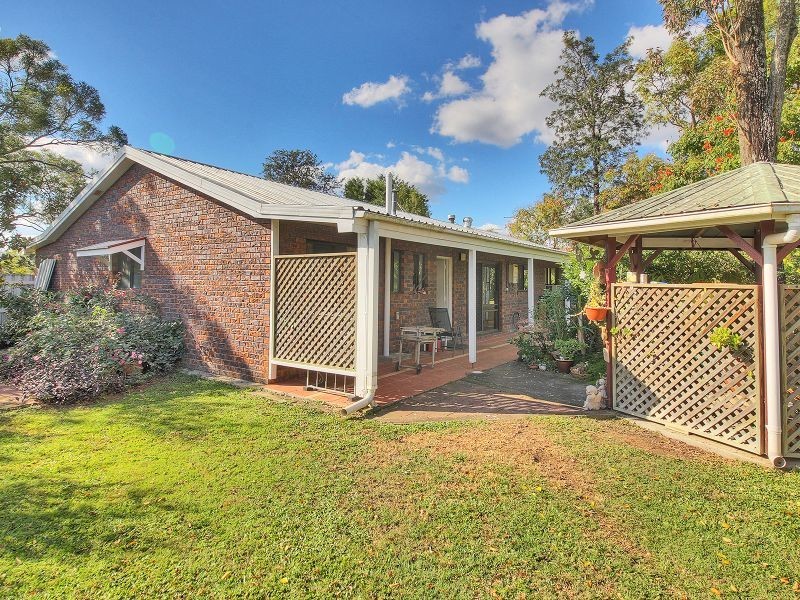 22 Newburn Street, Hillcrest QLD 4118
