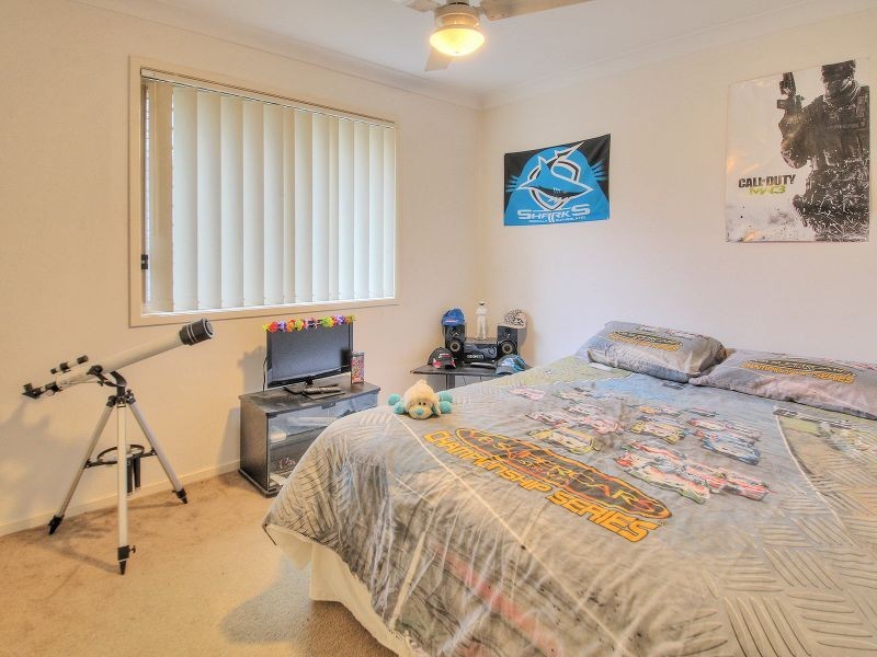 34 Lamberth Road, Regents Park QLD 4118