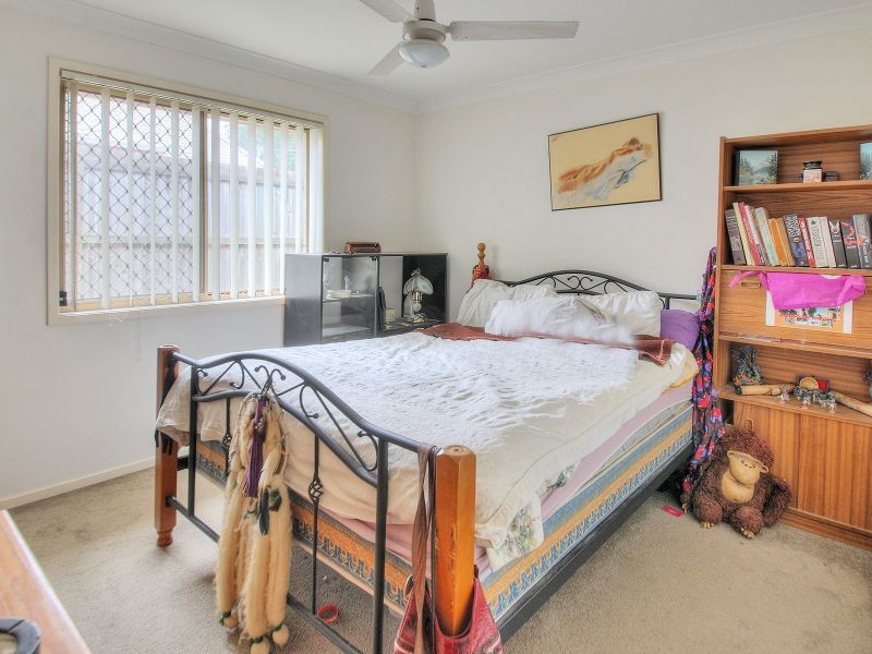 34 Lamberth Road, Regents Park QLD 4118