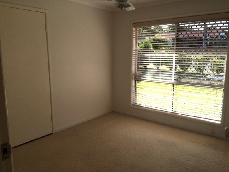 39 Conifer Street, Hillcrest QLD 4118