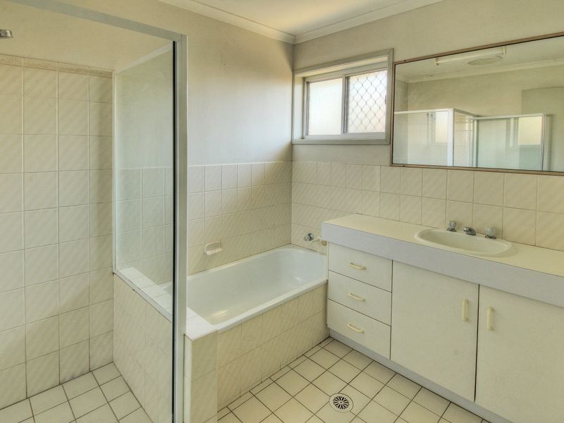 19 Macauley Drive, Boronia Heights QLD 4124