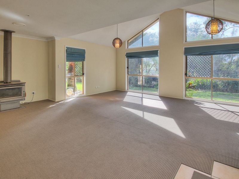 31 Echidna Court, Greenbank QLD 4124