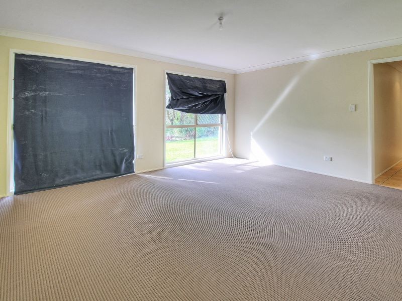 31 Echidna Court, Greenbank QLD 4124