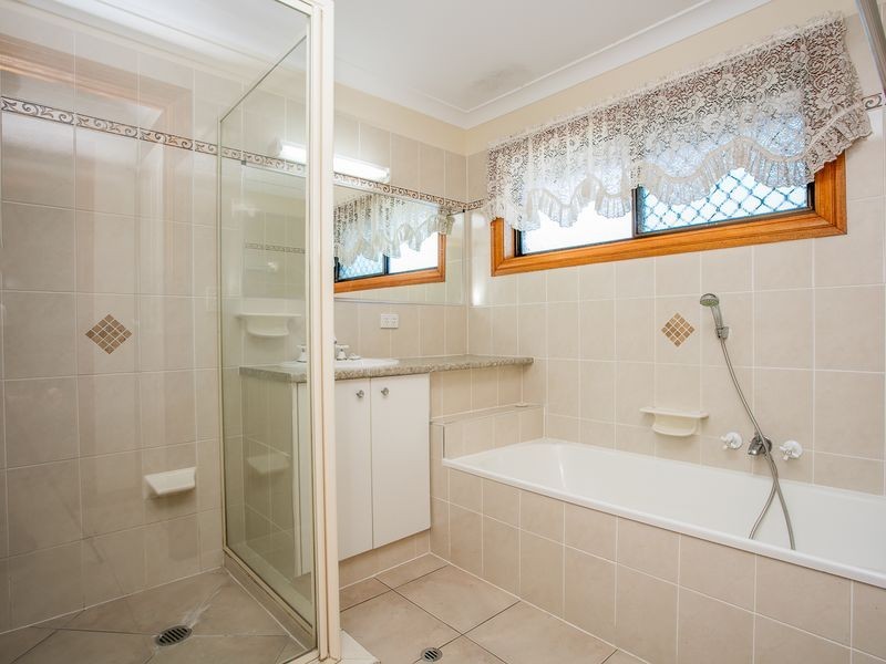 7-9 Resi Drive, Regents Park QLD 4118