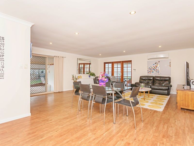 1 Barker Street, Boronia Heights QLD 4124