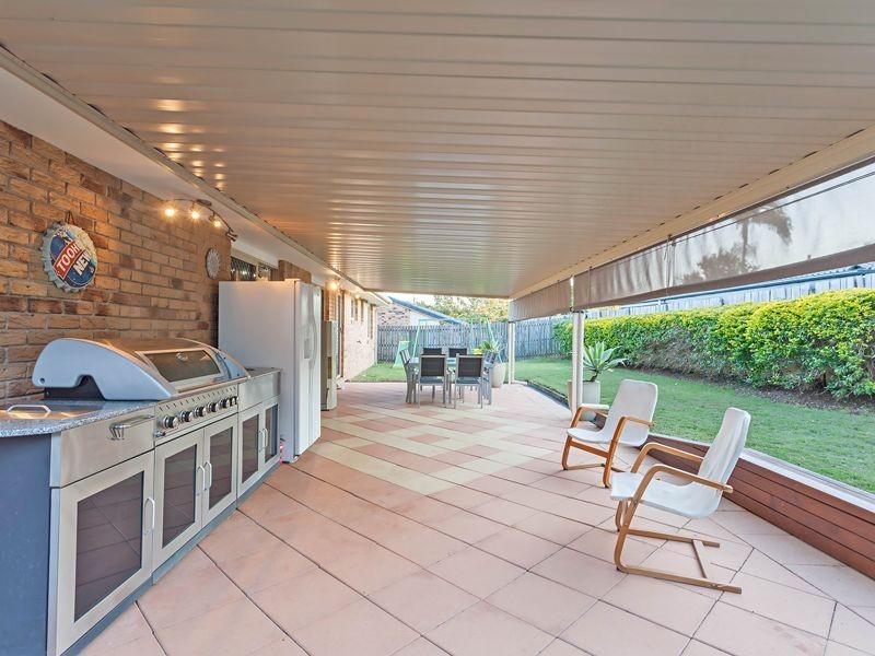 1 Barker Street, Boronia Heights QLD 4124