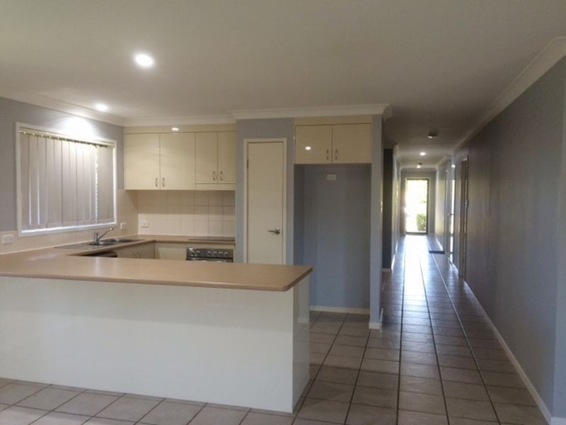 5 Webcke Avenue, Crestmead QLD 4132