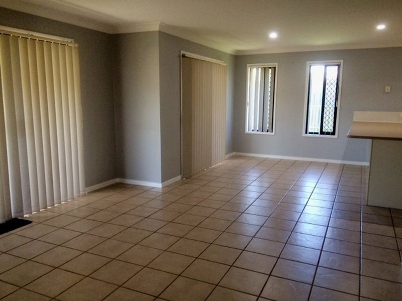 5 Webcke Avenue, Crestmead QLD 4132