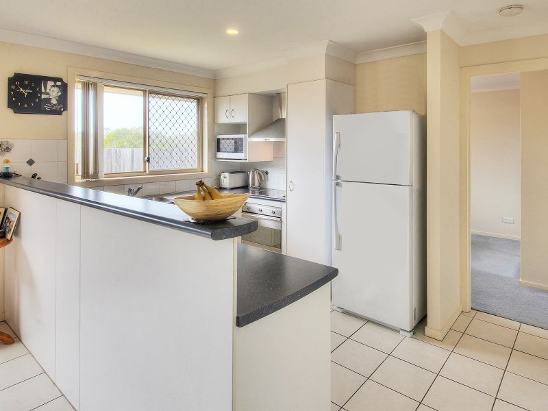 27 Blueberry Ash Court, Boronia Heights QLD 4124