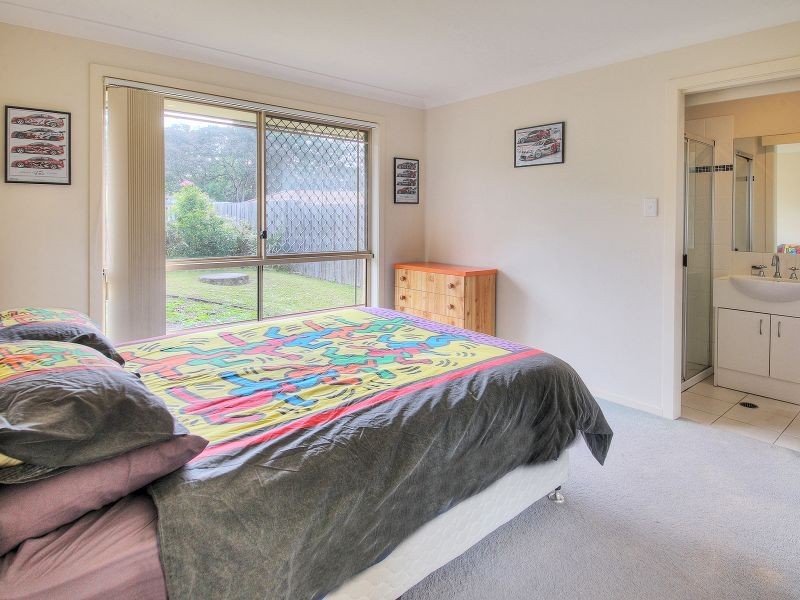 27 Blueberry Ash Court, Boronia Heights QLD 4124