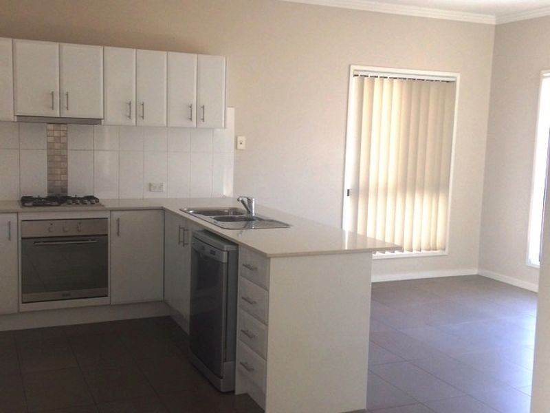 15 Barcombe Drive, Marsden QLD 4132