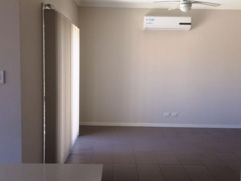 15 Barcombe Drive, Marsden QLD 4132