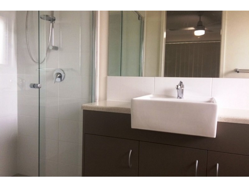 2/12 Wattle Grove, Boronia Heights QLD 4124