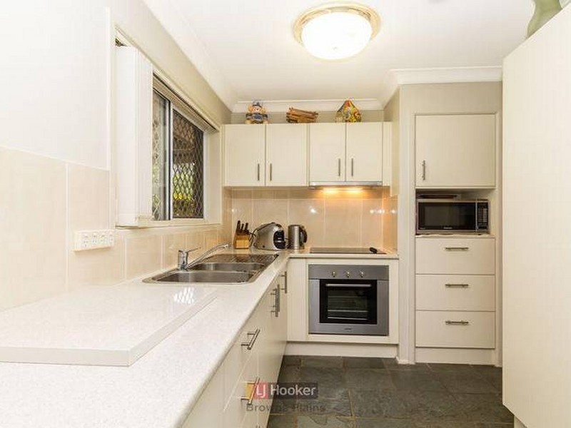 6 Fairbairn Street, Marsden QLD 4132