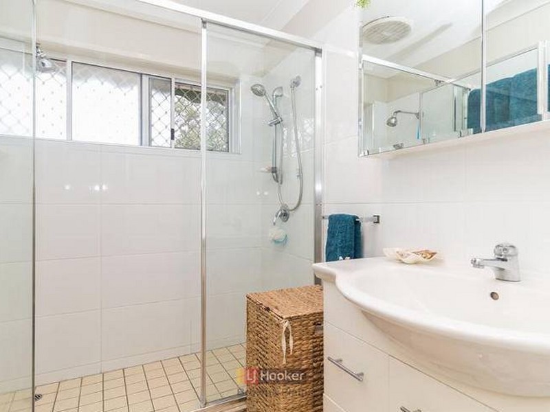 6 Fairbairn Street, Marsden QLD 4132