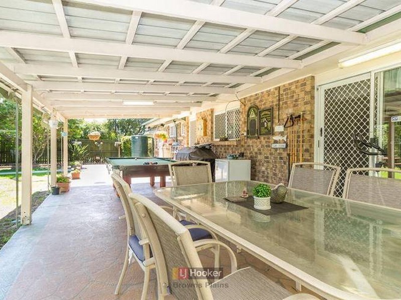 6 Fairbairn Street, Marsden QLD 4132