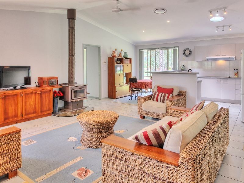 6 – 8 Leeuwin Court, Munruben QLD 4125