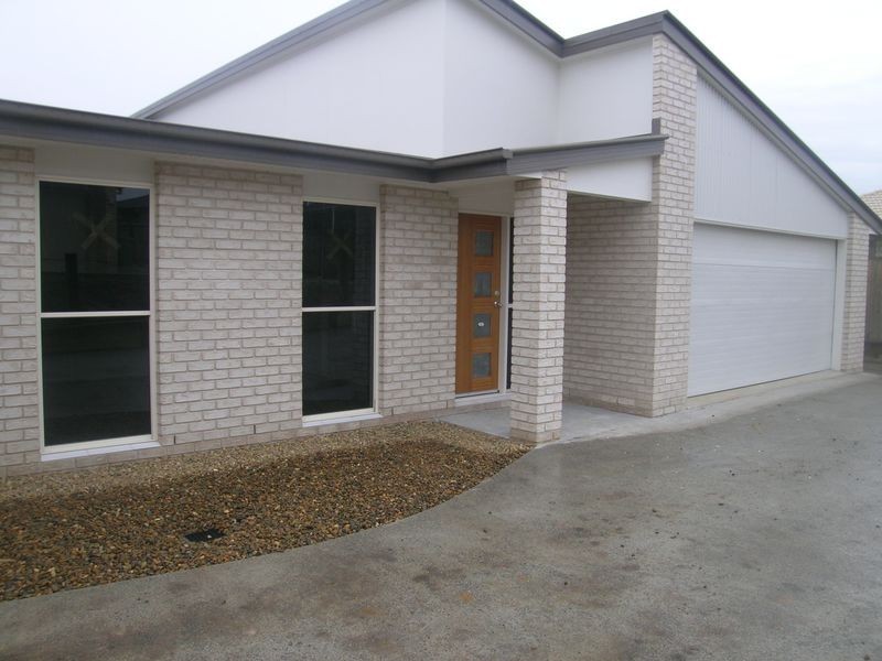 35 Charlton Place, Regents Park QLD 4118