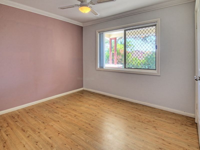 6 Matson Avenue, Regents Park QLD 4118