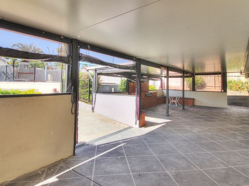 6 Matson Avenue, Regents Park QLD 4118