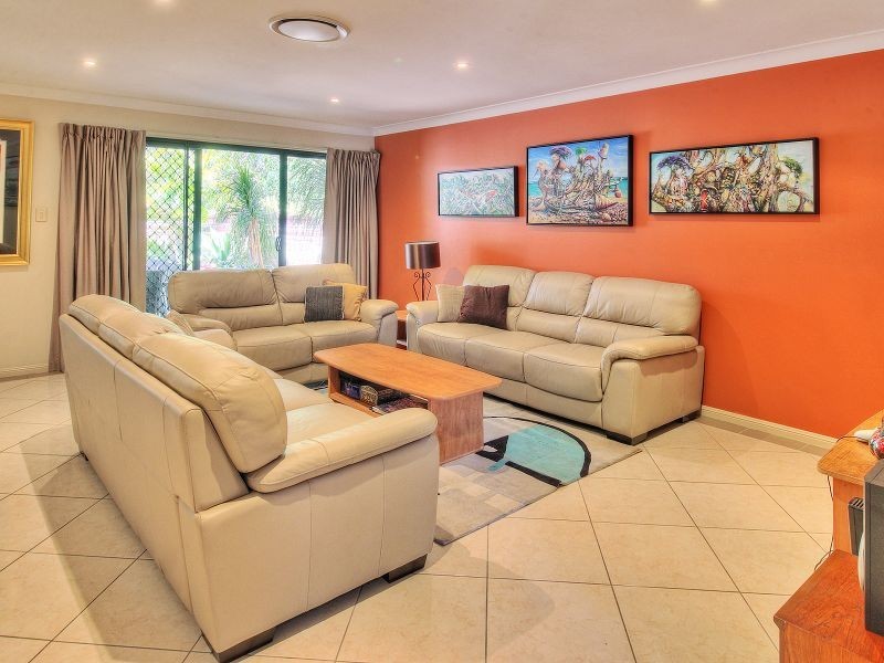 21 Dandenong Street, Forest Lake QLD 4078