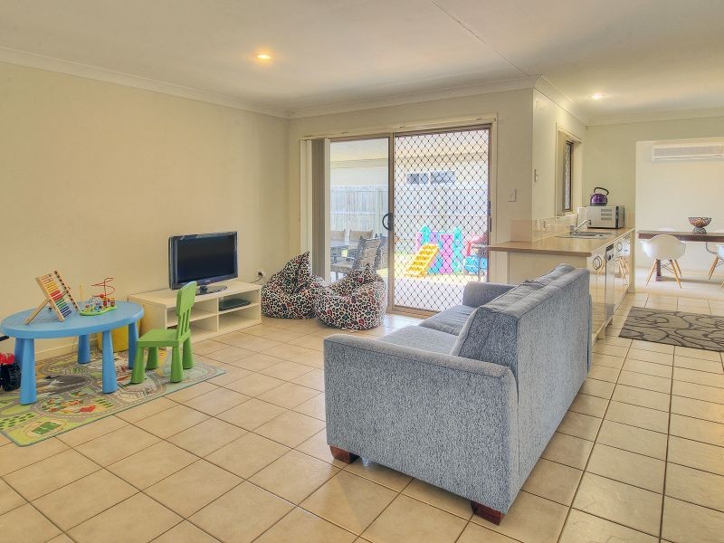 19 Webcke Avenue, Crestmead QLD 4132