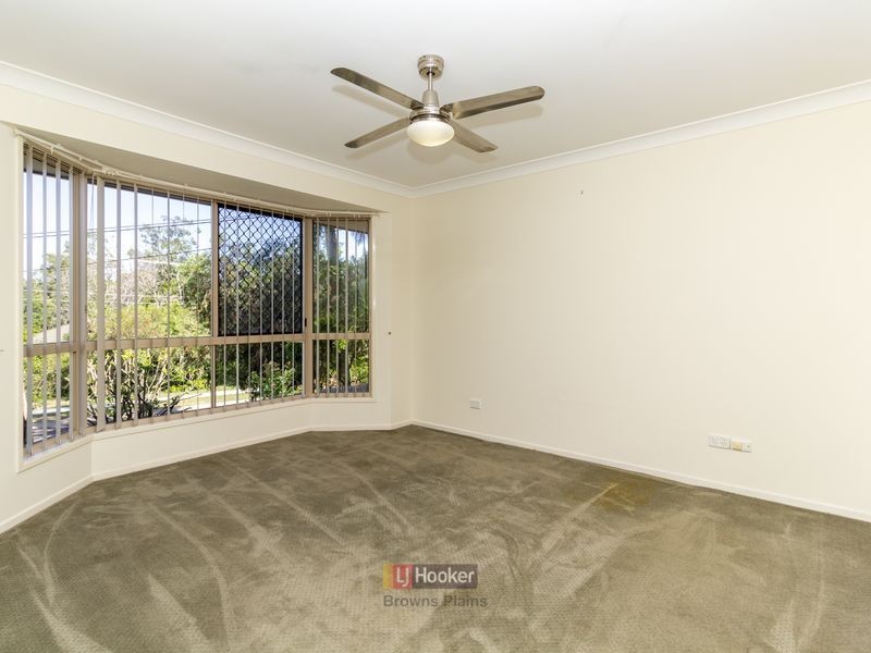 43 Parkroyal Crescent, Regents Park QLD 4118