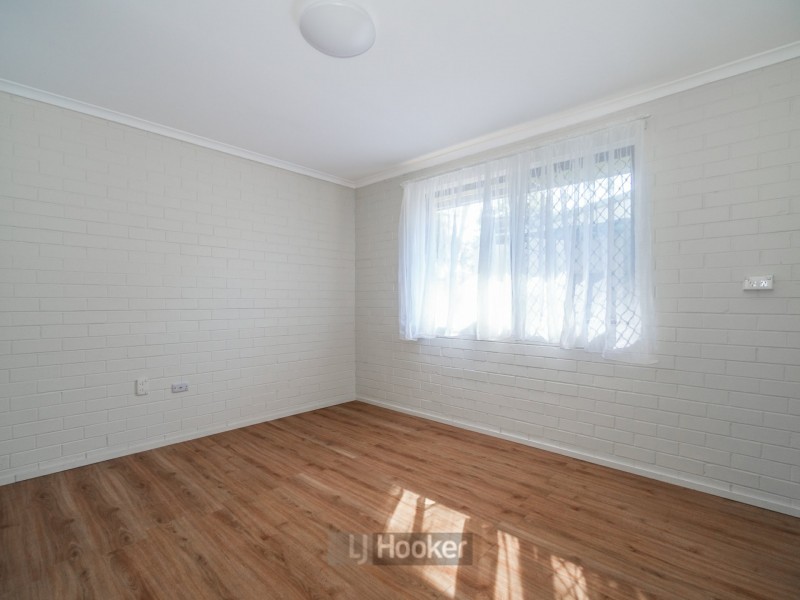 98 Station Road, Loganlea QLD 4131