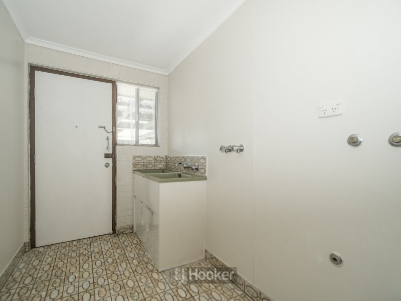 98 Station Road, Loganlea QLD 4131