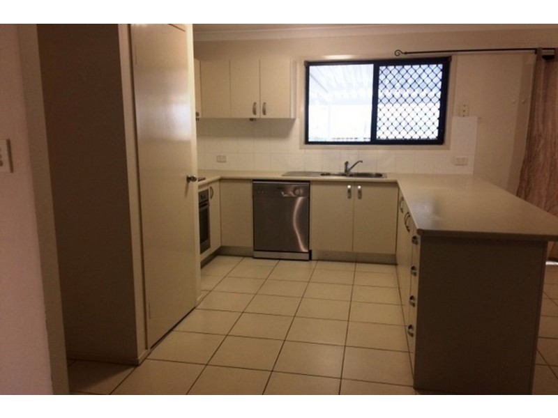 9 Sally Drive, Marsden QLD 4132